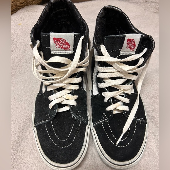 Black high tops - Picture 1 of 4